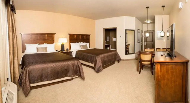 Четырёхместный номер Standard Teddys Residential Suites Watford City