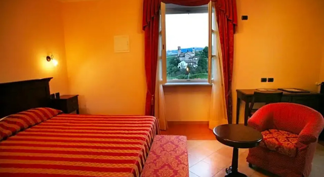 Economy huone Hotel Barolo