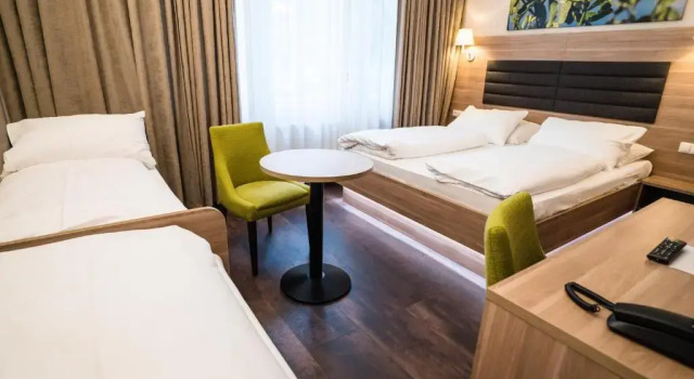 Четырёхместный номер Standard Hotel Marc Aurel - Vienna City Center