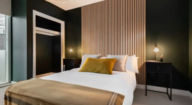 The Hoxton Docks - Modern & Bright 1BDR Flat With Study Room & Balcony, Varaa Huoneisto Asunnot kohteessa Merseyside, Huoneisto