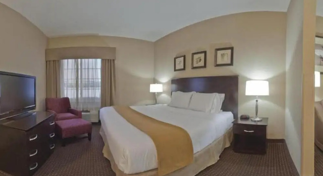 Номер Standard Holiday Inn Express & Suites Ashtabula-Geneva by IHG