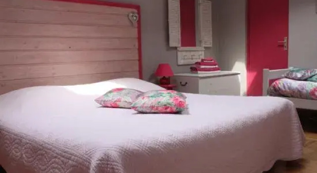Chambres de Kerpuns, Varaa Hotelli Hotellit Côtes-d'Armor pysäköinnillä, Pysäköinti