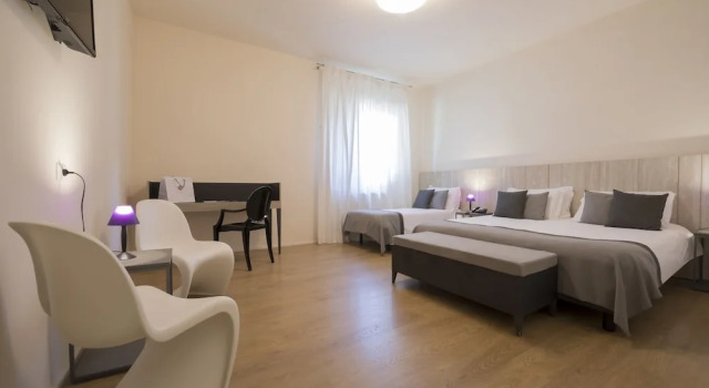 Трёхместный номер Comfort Hotel La Corte