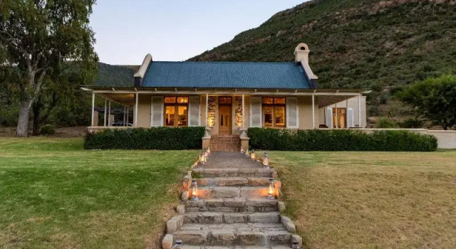 Номер Standard Mount Camdeboo Private Game Reserve by NEWMARK