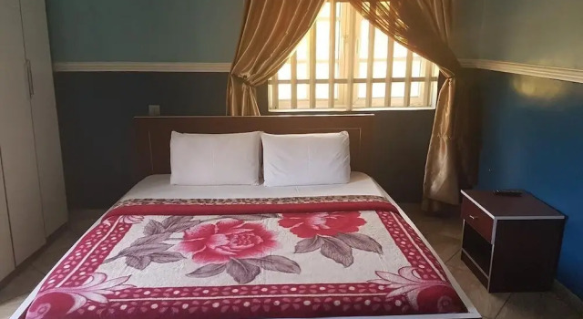 Franzy Suites And Lounge, Rezerwuj Hotel Jos 