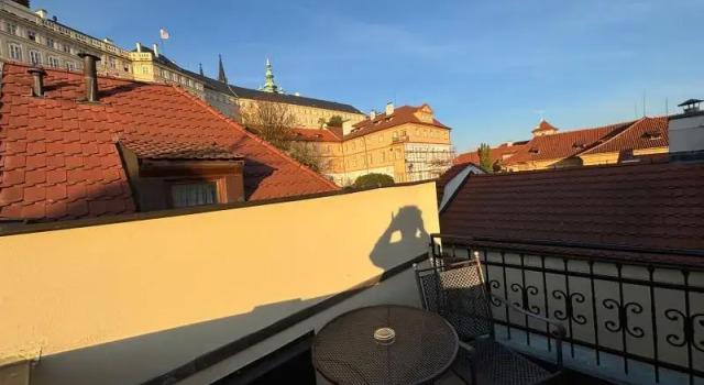 Двухместный номер Deluxe LH Hotel Golden Wheel