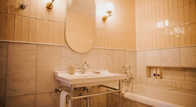 Номер Luxury The Farmhouse at Redcoats Restaurant & Hotel