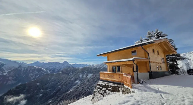 Коттедж Chalet at 1700m With Panoramic Views