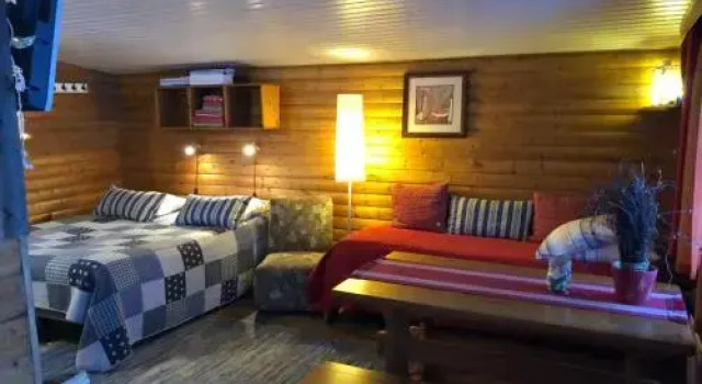 Napapiirin Saarituvat, Rezerwuj Hotel Napapiiri Lapland Finland