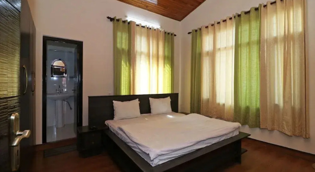 OYO Home 14362 Valley 4BHK