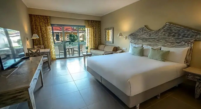 Номер Premium с красивым видом из окна Iberostar Waves Dominicana - All Inclusive