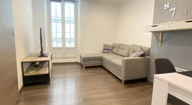 T2 Hyper centre clim,WIFI, Забронировать Апартаменты/квартира Апартаменты Йера, Апартаменты/квартира