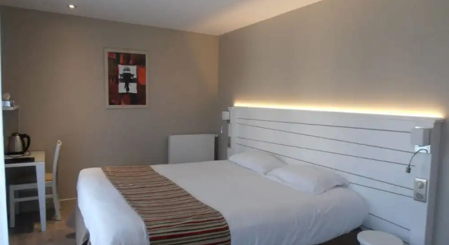 Двухместный номер Comfort Hôtel Valencia