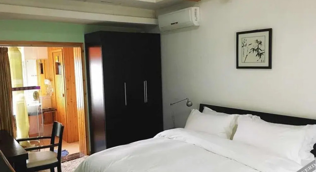 Taiping Lake Clove Garden Hotel