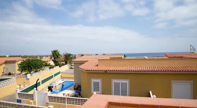 Lightbooking - Pool & Cool Caleta de Fuste