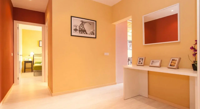 BBarcelona Sagrada Familia Flats, Забронировать Отель Отели Барселоны 4 звезды, рядом с Госпиталь Святого Креста и Святого Павла, 4*