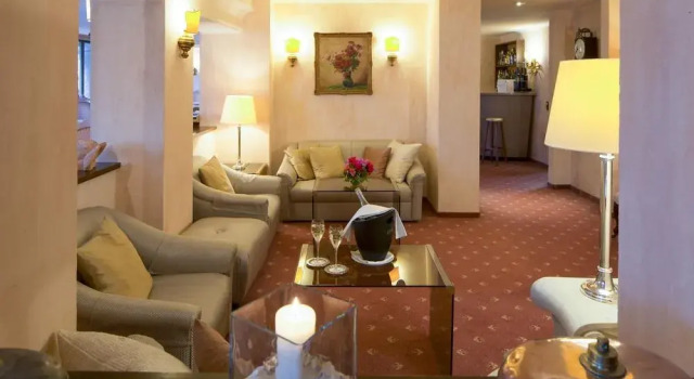 Mirafiori Swiss Quality Hotel, Забронировать Отель Отели Орселина с бассейном, Бассейн