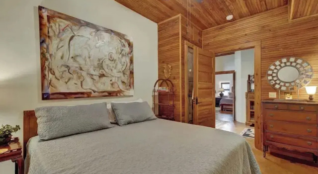 The Willows Casa Grande - Four Minutes to Downtown!, Забронировать Дом для отпуска Виллы Фредериксберг, рядом с Музей объединенной церкви, Вилла