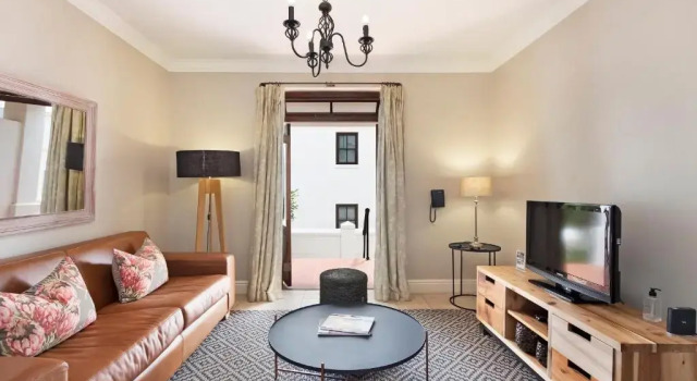 Winelands Golf Lodges 29, Забронировать Дом для отпуска Коттеджи Стелленбос, рядом с Technopark Stellenbosch, Коттедж