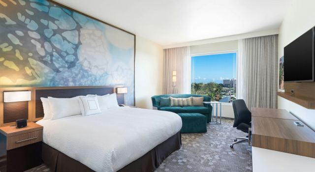 Courtyard by Marriott Kingston, Jamaica, Buchen Sie Hotel Kingston Jamaika