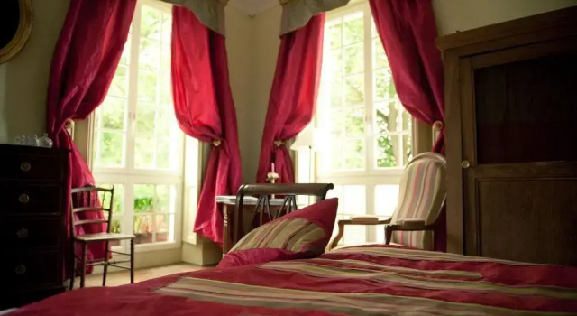 Le Chateau De La Vierge, Rezervovat Hotel Bures-sur-Yvette Essonne