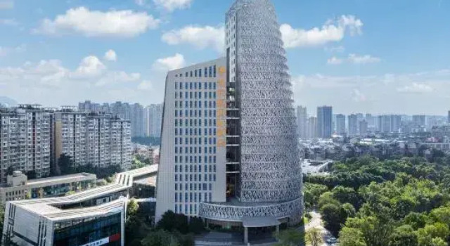 Kelton International Hotel, Varaa Hotelli Hotellit Sichuan pysäköinnillä, Pysäköinti