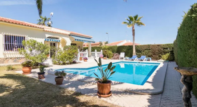 Вилла Charming one-floor villa with private pool in Los Balcones