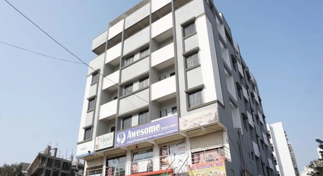 OYO Living Sriram heights Bhekrai Nagar Near Kumar Park Infinia