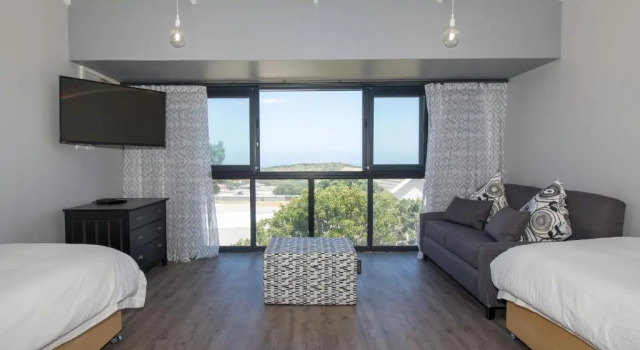 Sky Blue Guest House, Забронировать Гостевой дом Кентон-он-Си Kariega Game Reserve, рядом с Пляж Kenton on Sea Beach