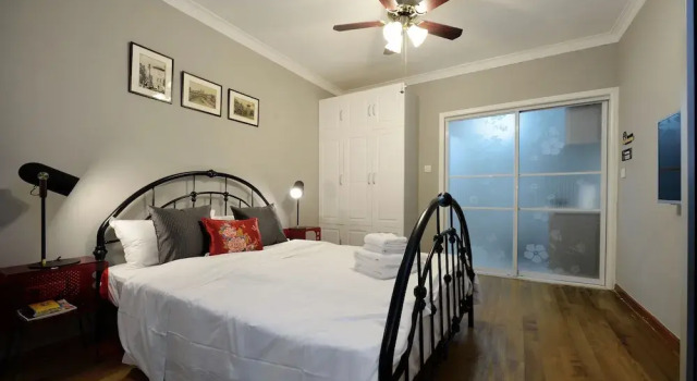 Newly Renovated 1BDR Apt Old Shanghai