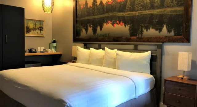 Blue Elk Inn