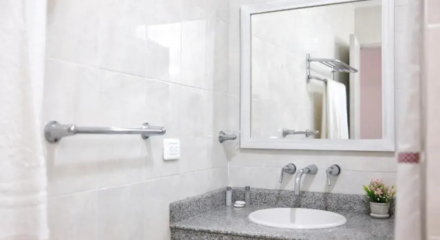 Habitación cuádruple Estándar Hotel La Riviera