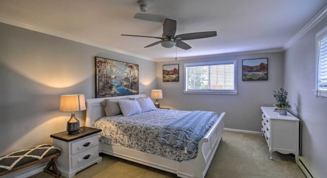 Коттедж Spacious Home w/ Yard, 20 Miles to Olympic NP