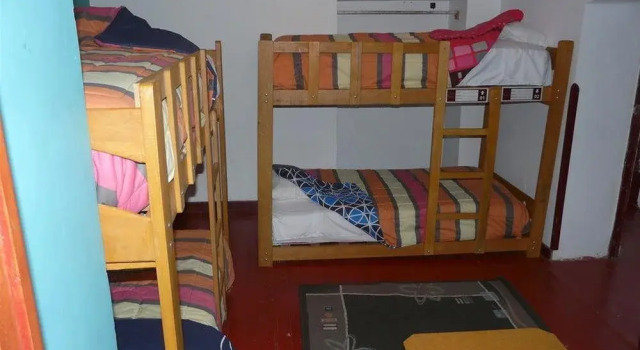 Alejandrina Backpackers Hostel, Rezervovat Hostel Hotely v Cuzco s parkováním, poblíž Qenko, Parkování