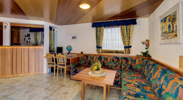 Chasa Vallaina, Book Hotel Samnaun 