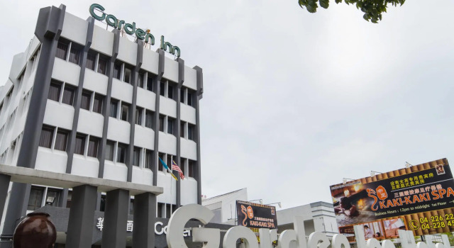 Кровать в общем номере Garden Inn, Penang
