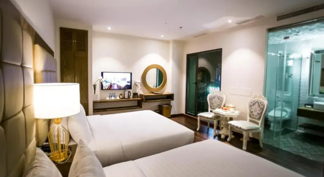 Трёхместный (без окна) номер Deluxe Diamond Hill Hotel