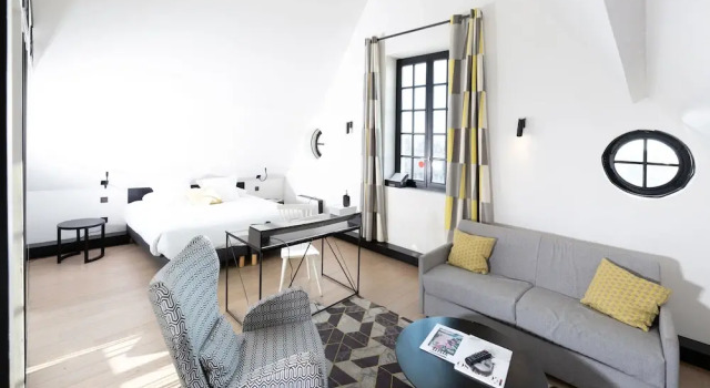 Семейные апартаменты Grand Place Hôtel