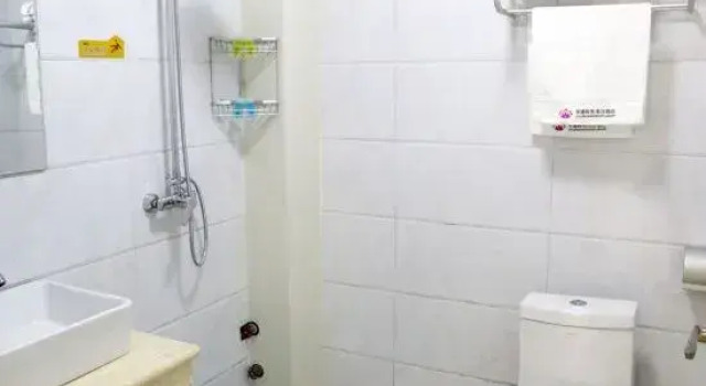 Zhumadian Huaqing Business Hotel, Prenota Hotel Hotel a Henan con parcheggio, Parcheggio