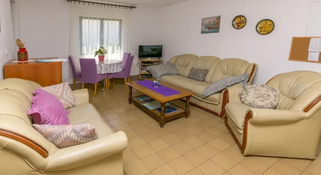 Apartments Nena, Забронировать Апартаменты/квартира Рогозница Шибенско-Книнская жупания