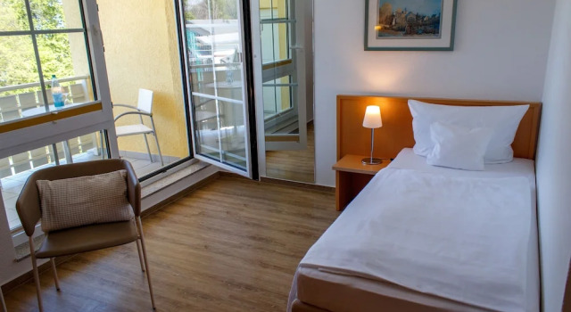 Одноместный номер Comfort с балконом и с видом на город Inselhotel Rügen