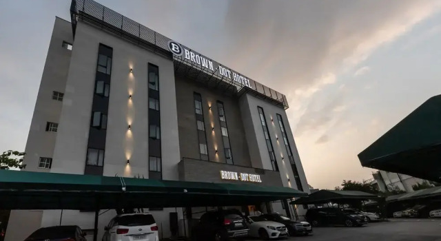 Browndot Hotel