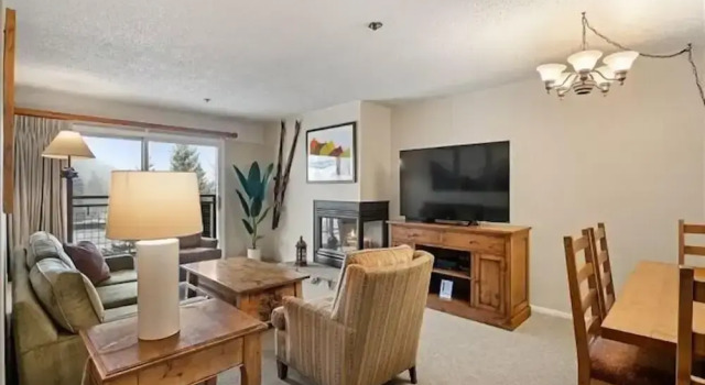3 Bedroom Gold-rated Condo at the Base of Aspen Mountain, Забронировать Апартаменты/квартира Отели Аспен с завтраком, рядом с Bell Mountain, Завтраки