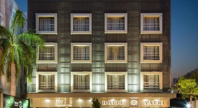 HOTEL YATRI, Забронировать Отель Отели штата Махараштры с завтраком, Завтраки
