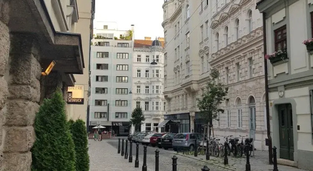 Amazing Flat near Center