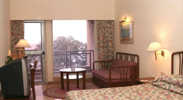 The Resort, Buchen Sie Resort Manori Maharashtra
