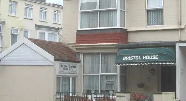 Bristol House - Guest House, Забронировать Гостевой дом Отели Пейнтон с завтраком, рядом с Goodrington Station, Завтраки