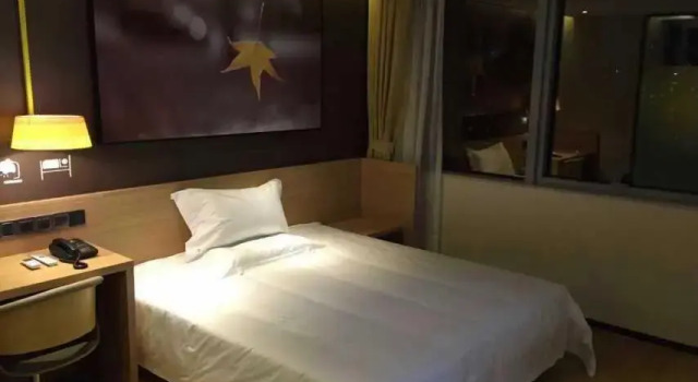7Days Inn Yueyang Pingjiang Tianyue Road Pedestrian Street