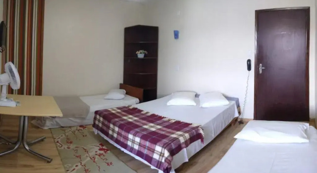 Четырёхместный номер Standard Icarai Palace Hotel e Pousada