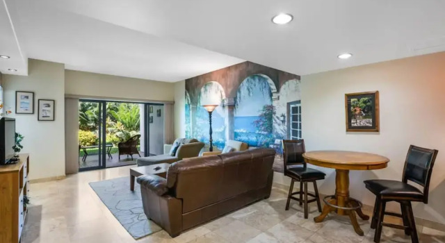 Big Island Royal Seacliff 325 by Coldwell Island Banker Vacations